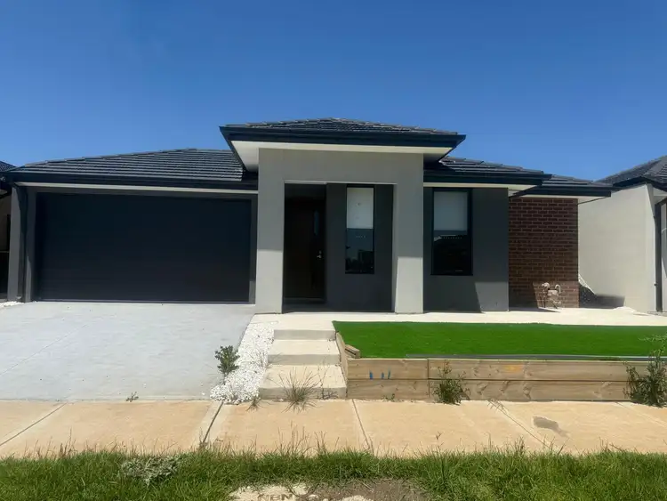 30 Eloquence Road, Tarneit VIC 3029