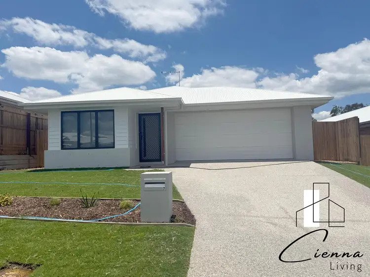 7 Provence Place, Greenbank QLD 4124
