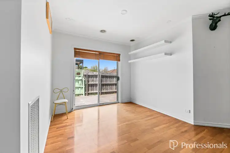 Fifth view of Homely house listing, 3 Darriwill Close, Delahey VIC 3037