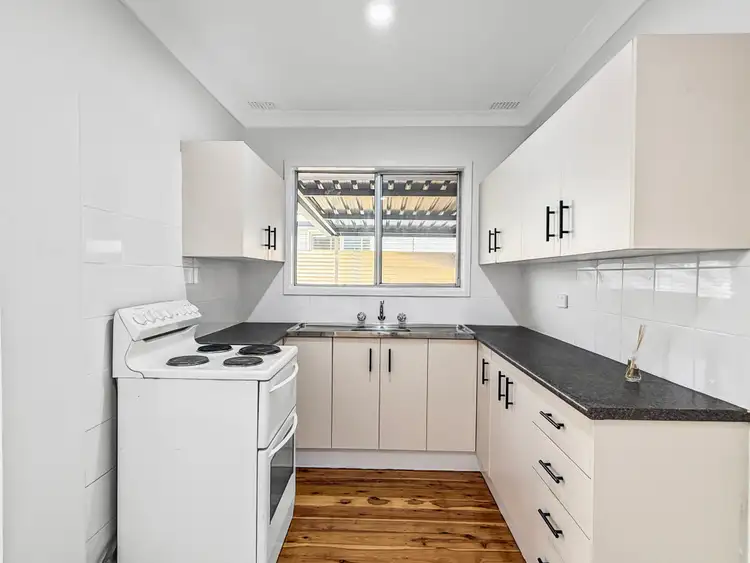 Fourth view of Homely semi-detached listing, 2/13 Sassafras Avenue, Windang NSW 2528