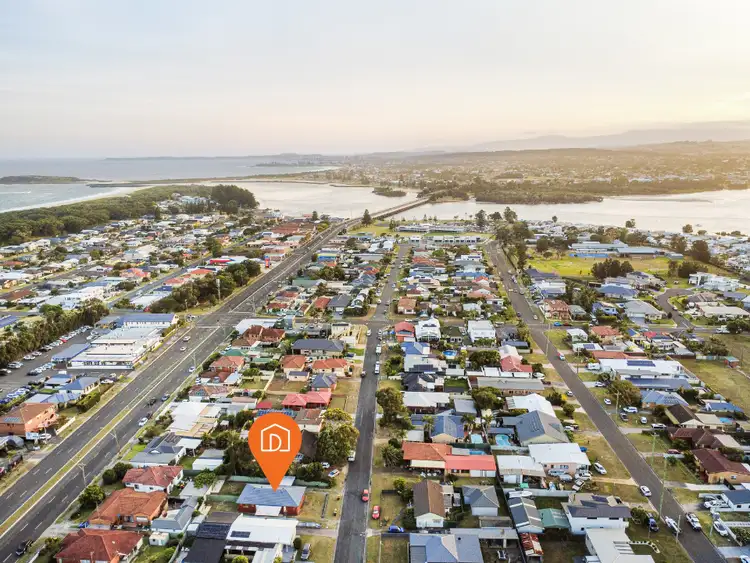 Fifth view of Homely semi-detached listing, 2/13 Sassafras Avenue, Windang NSW 2528