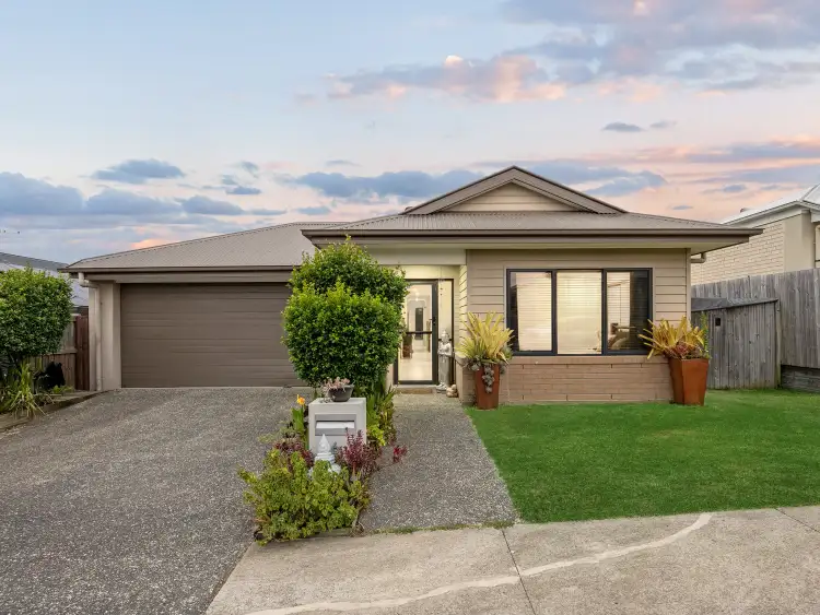 6 Lomond Street, South Ripley QLD 4306