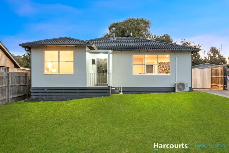 74 Rosemary Cres, Frankston North VIC 3200