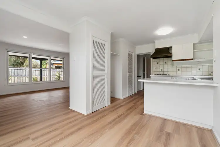 Third view of Homely house listing, 8 Paringa Court, Frankston VIC 3199