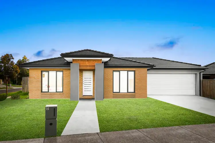 15 Madeira Street, Manor Lakes VIC 3024