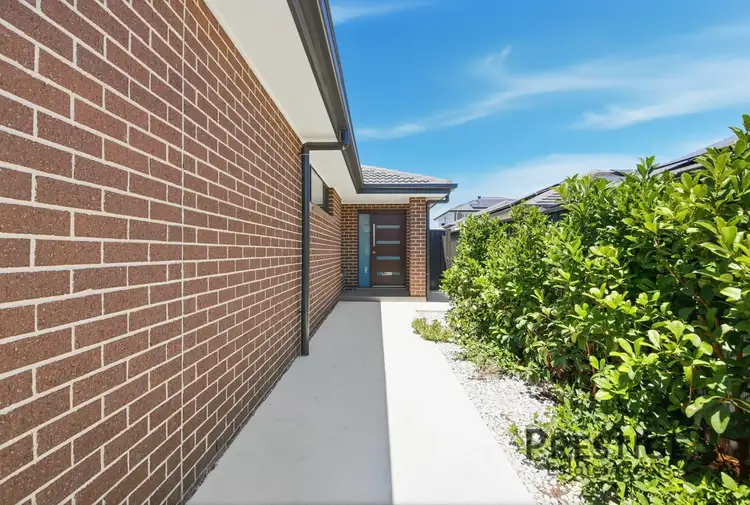 37A Glory Loop, Catherine Field NSW 2557