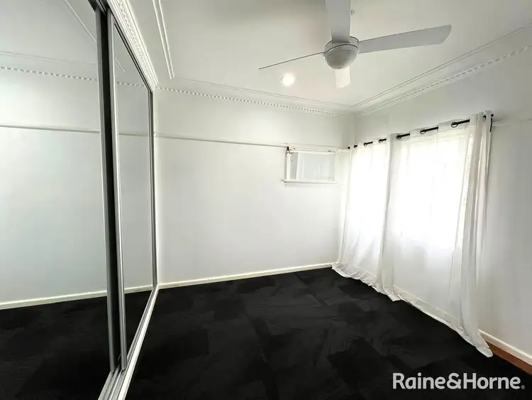 Fifth view of Homely house listing, 15 Waratah Crescent, Macquarie Fields NSW 2564