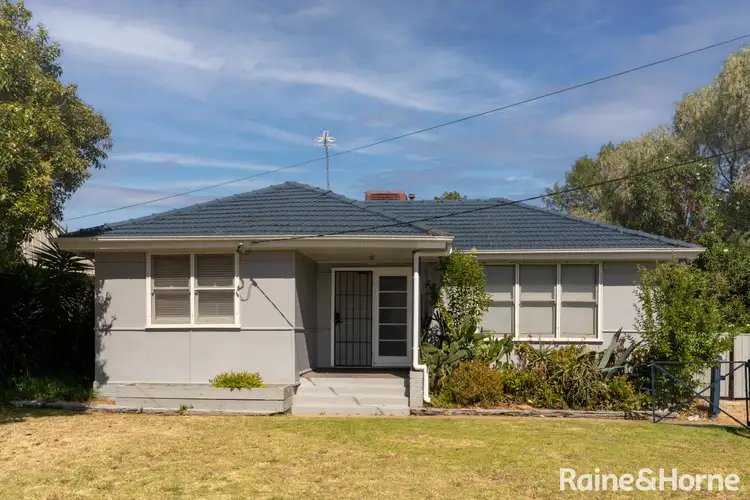 4 Lae Avenue, Ashmont NSW 2650