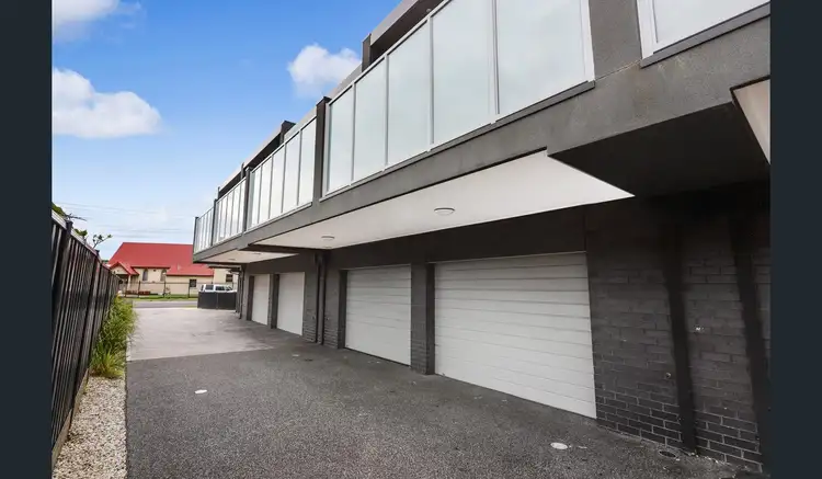 Second view of Homely house listing, 5/103 Plumpton Avenue, Glenroy VIC 3046