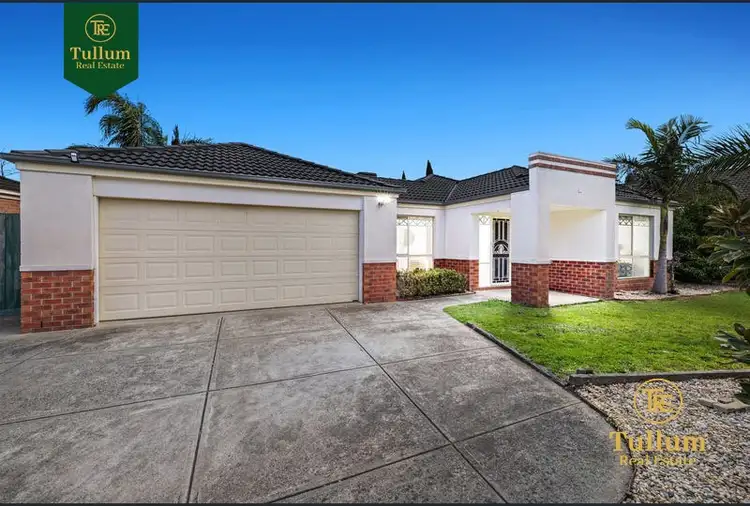 11 Thiele Court, Lynbrook VIC 3975