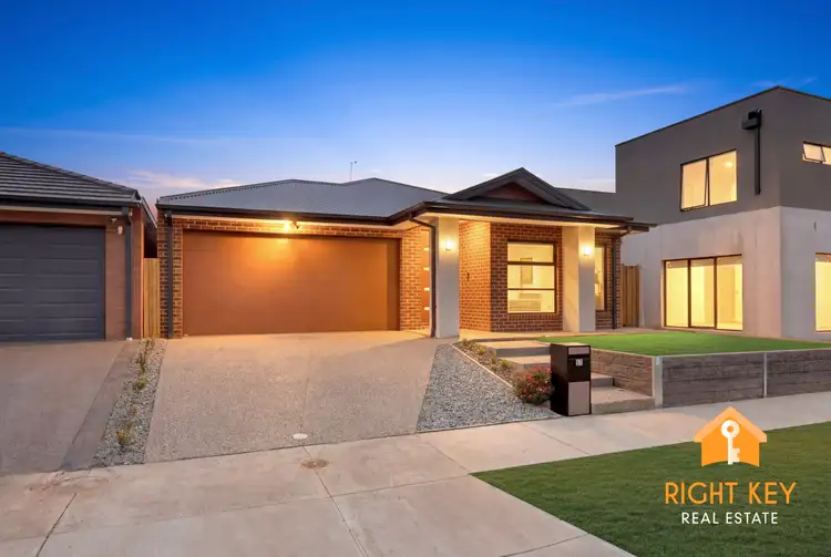 Second view of Homely house listing, 21 Mitos Street, Sunbury VIC 3429