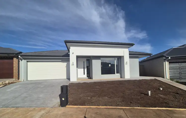 6 Redcraze Road, Bonnie Brook VIC 3335