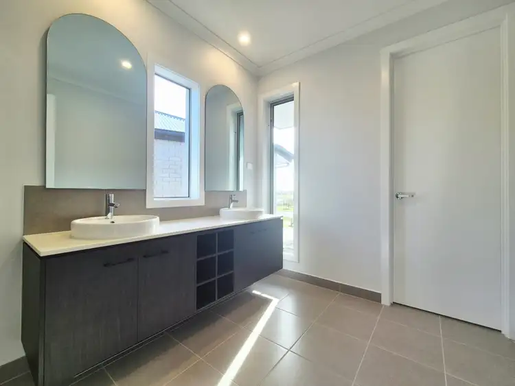 Fifth view of Homely house listing, 6 Redcraze Road, Bonnie Brook VIC 3335