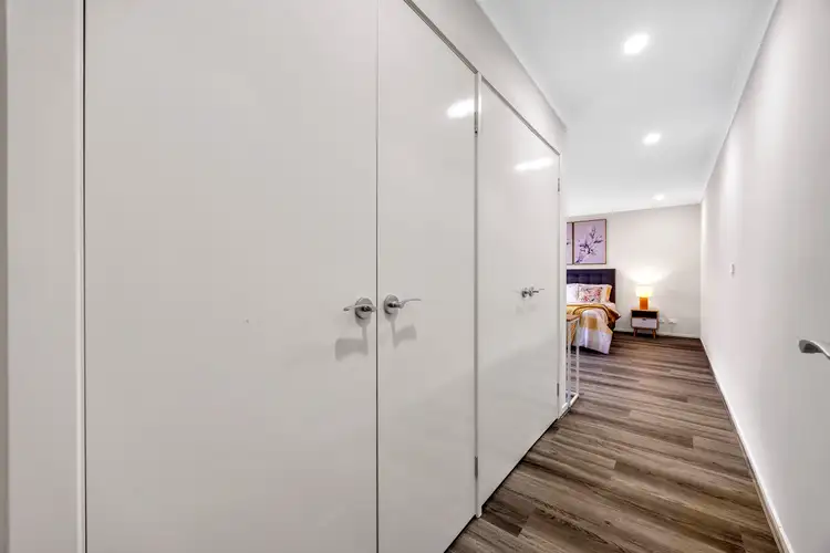 Fifth view of Homely house listing, 31 Kinglake Drive, Manor Lakes VIC 3024