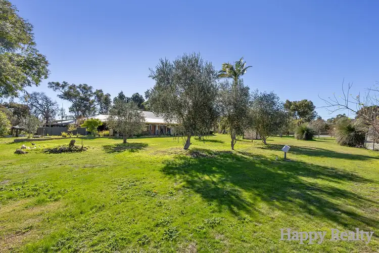 5 Livingstone Drive, Canning Vale WA 6155