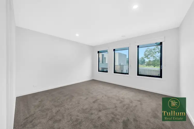 Fifth view of Homely house listing, 31 Vine Circuit, Lynbrook VIC 3975
