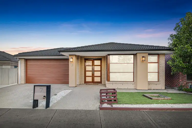 7 Charnwood Street, Mickleham VIC 3064