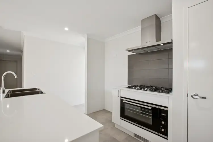 4 Citrine Way, Karnup WA 6176