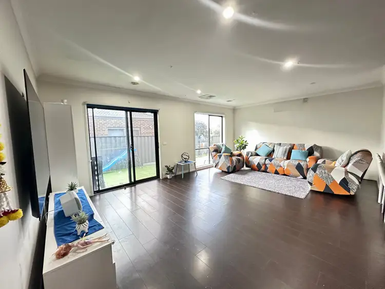 Fifth view of Homely house listing, 2 Saphire Way, Mernda VIC 3754