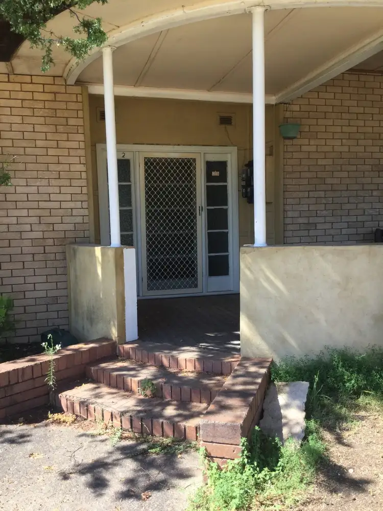 2/2 Warialda Road, Inverell NSW 2360