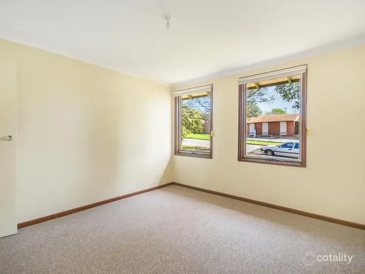 Fifth view of Homely house listing, 4 Milan Crescent, Hackham West SA 5163