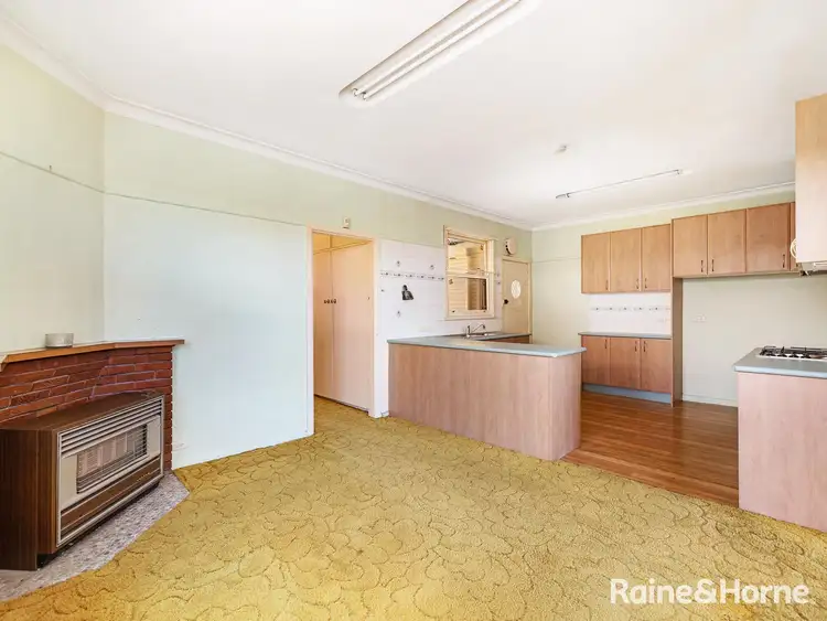 Fourth view of Homely house listing, 18 Golsby Street, West Bathurst NSW 2795