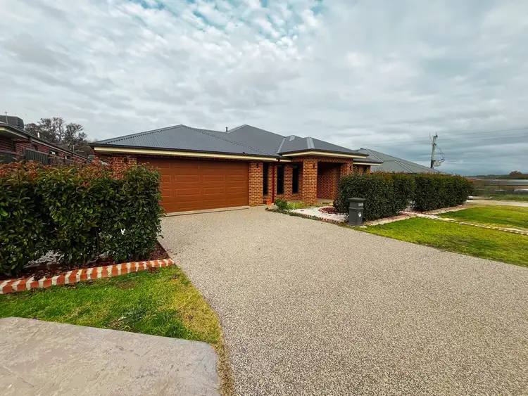7 Idaho Court, Springdale Heights NSW 2641