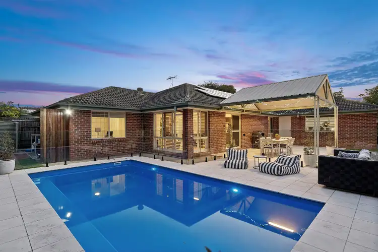 34 Kirralee Crescent, Upper Kedron QLD 4055