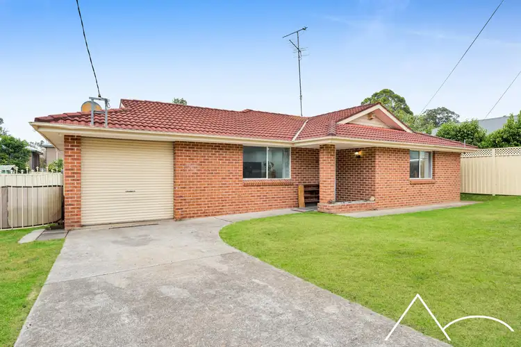 8 South Street, Thirlmere NSW 2572