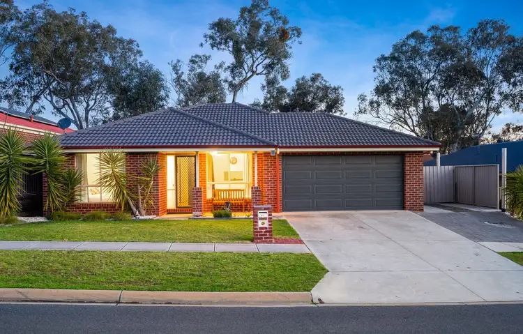 15 St Levans Place, Lavington NSW 2641
