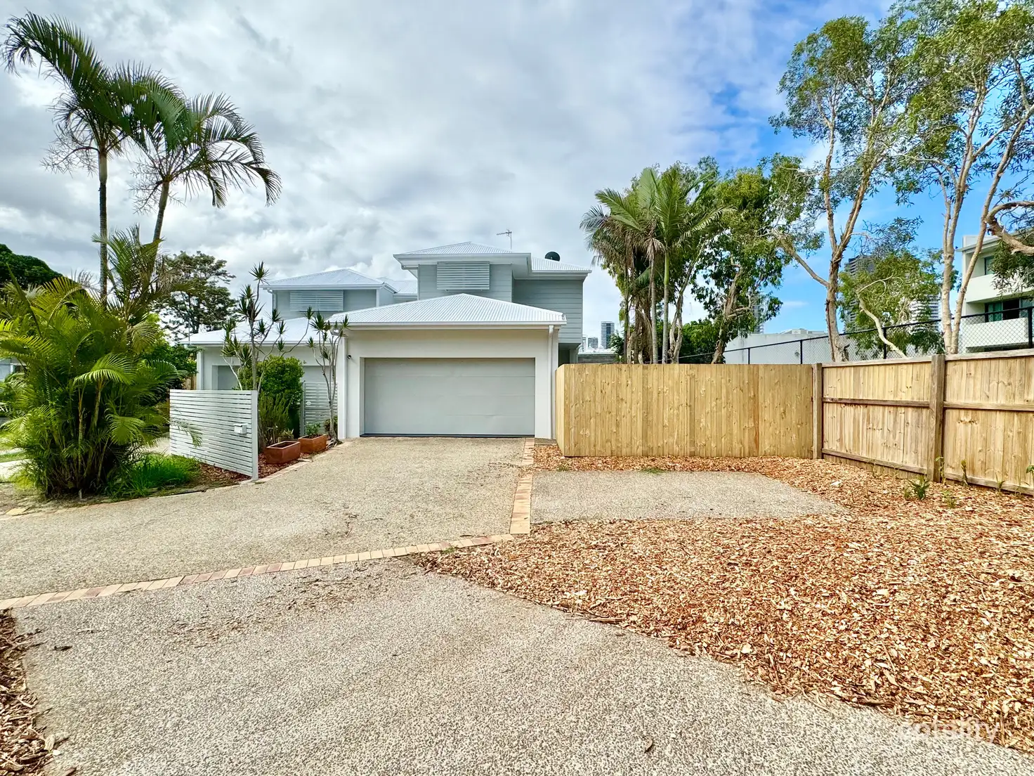 Main view of Homely semi-detached listing, 2/11 Star Avenue, Mermaid Beach QLD 4218