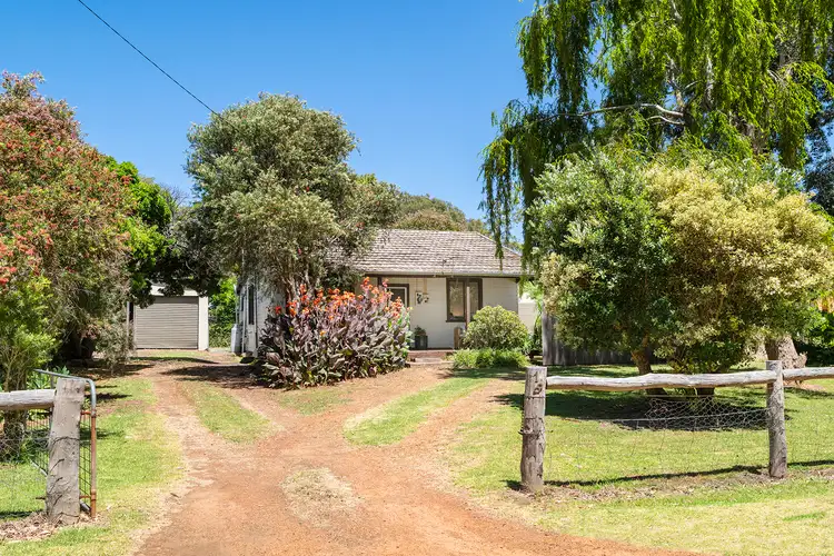 18 Shervington Avenue, Witchcliffe WA 6286
