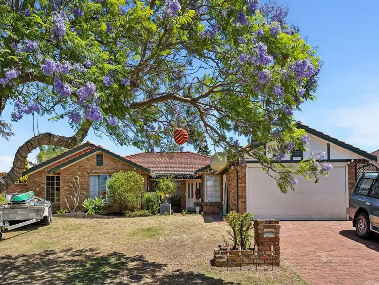 121 Aitken Drive, Winthrop WA 6150