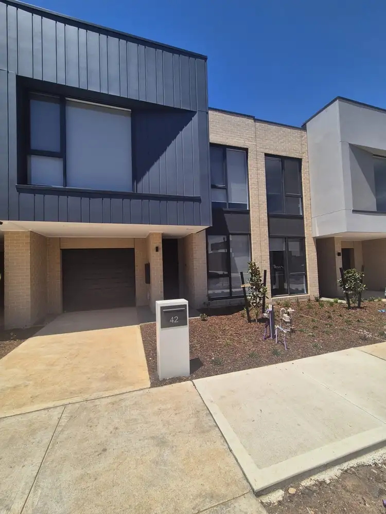 42 Elmhurst Avenue, Aintree VIC 3336