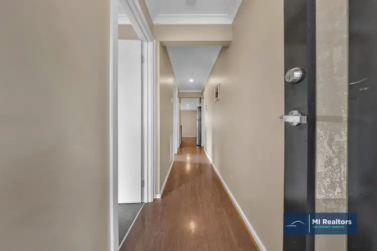 Second view of Homely house listing, 6 Hart Crescent, Brookfield VIC 3338