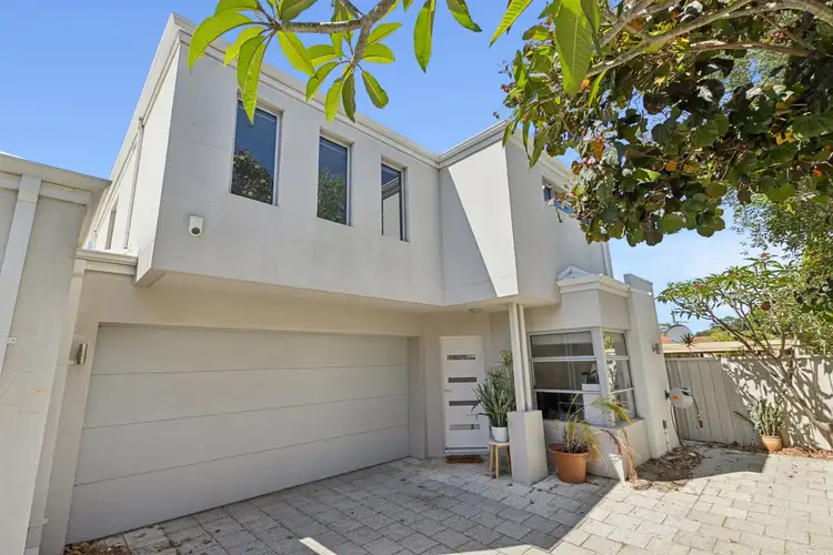 61D Hillsborough Drive, Nollamara WA 6061