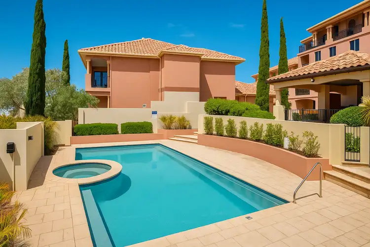 24/2 The Pass, Dawesville WA 6211