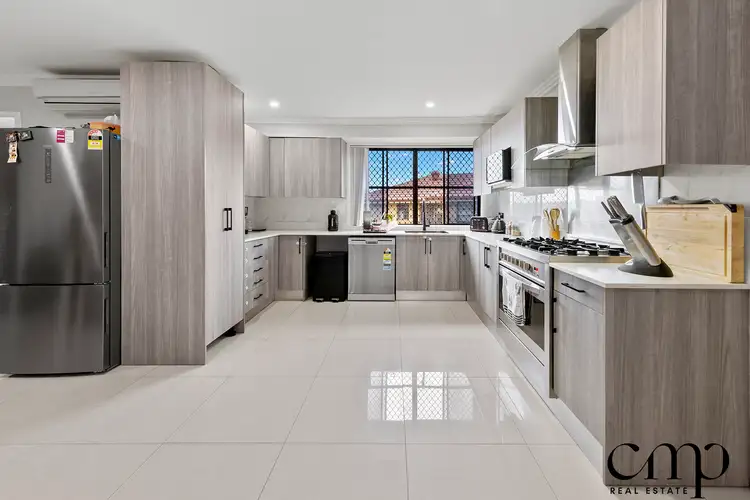 10 Caliban Place, Rosemeadow NSW 2560