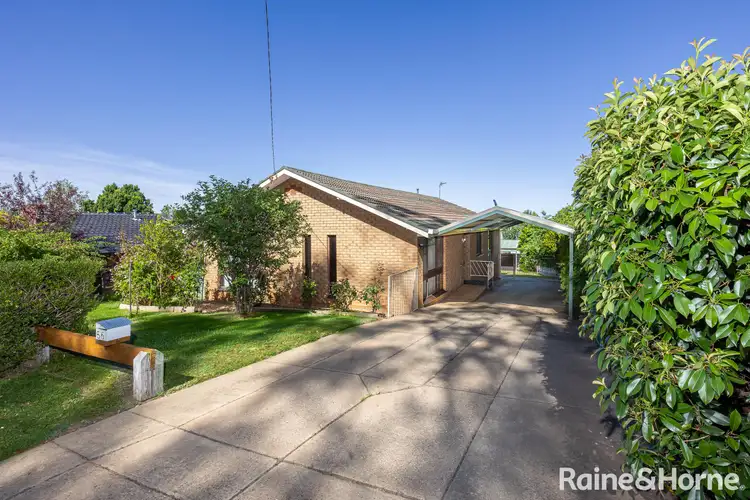 56 Mimosa Drive, Mount Austin NSW 2650