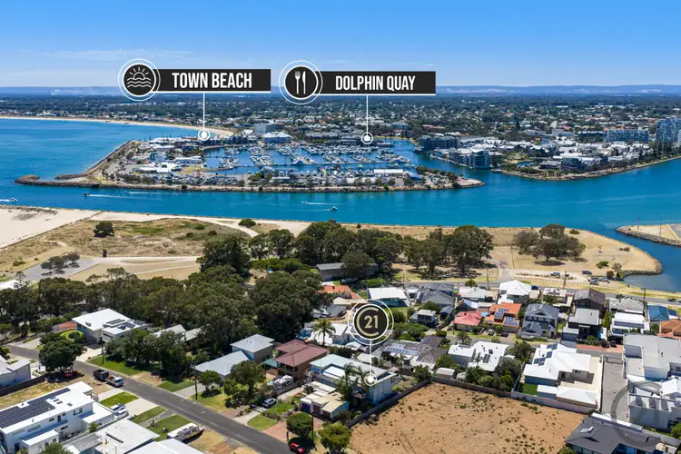 Second view of Homely house listing, 1/9 Peter Street, Halls Head WA 6210