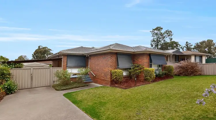 10 Shiraz Place, Eschol Park NSW 2558