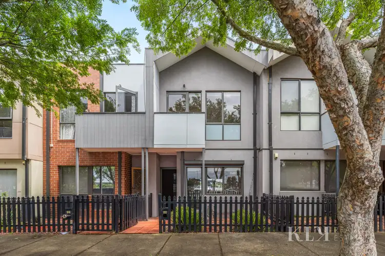 19 Huntington Drive, Craigieburn VIC 3064