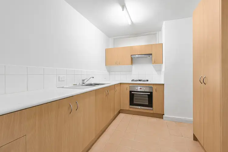 Second view of Homely apartment listing, 4/42 Creswick Street, Hawthorn VIC 3122