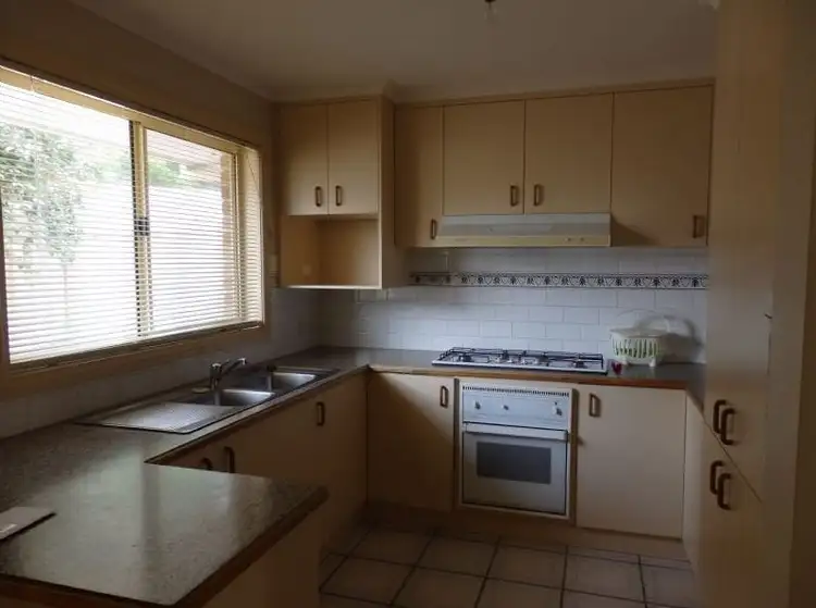 Second view of Homely house listing, 3/2 Lyons Place, West Wodonga VIC 3690