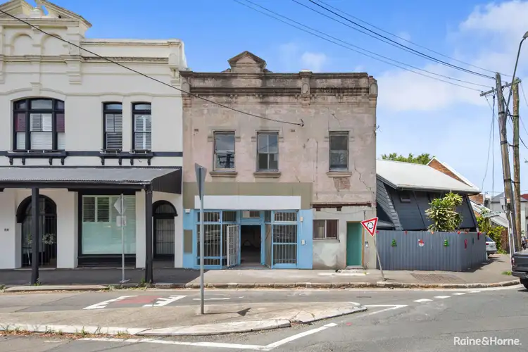 90 Beattie Street