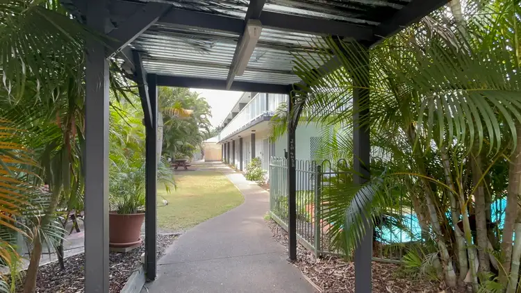 6/405 Esplanade, Torquay QLD 4655