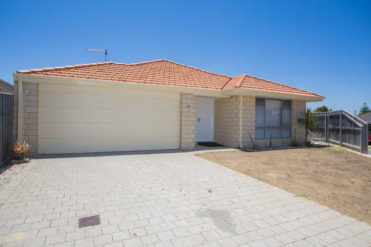 13 Serrata Way, Halls Head WA 6210