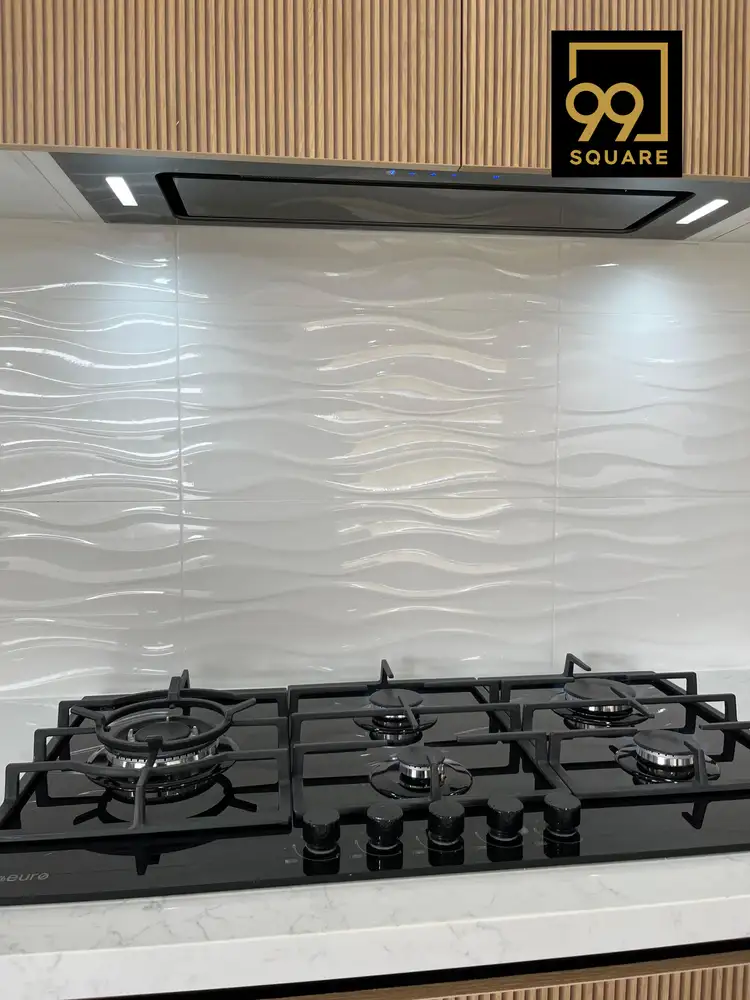 Sixth view of Homely house listing, 2 LUCANIA CR, Tarneit VIC 3029