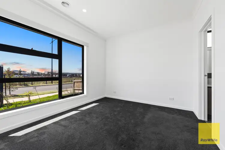 Sixth view of Homely other listing, 31 Clipstone Crescent, Fraser Rise VIC 3336