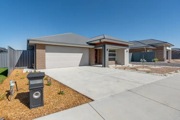 321 Brooklyn Drive, Thurgoona NSW 2640